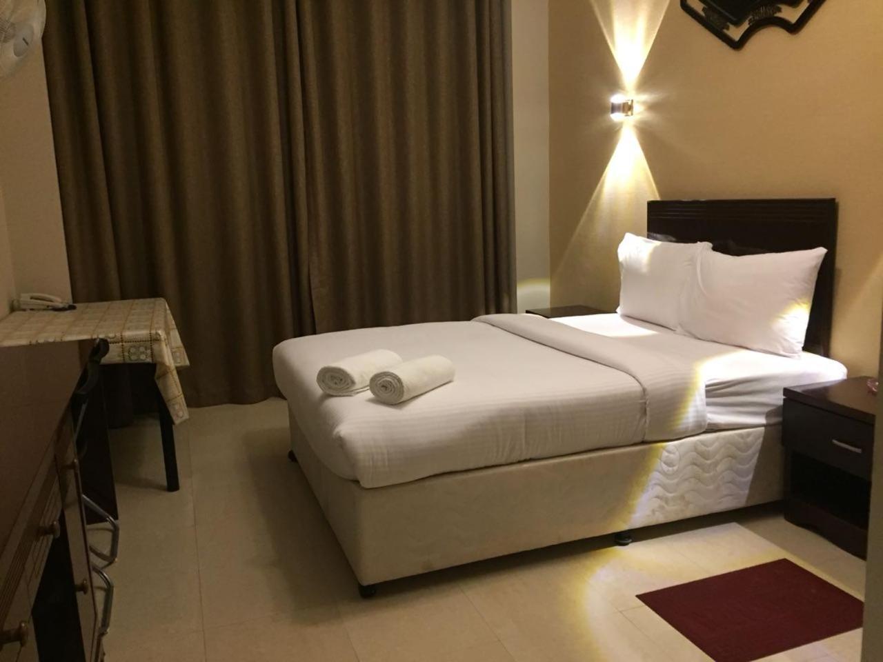 Taj Naif Hotel Dubai Exterior photo